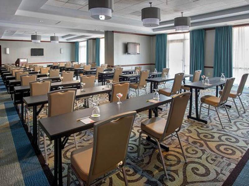 מלון Courtyard By Marriott סאראטוגה ספרינגס מראה חיצוני תמונה